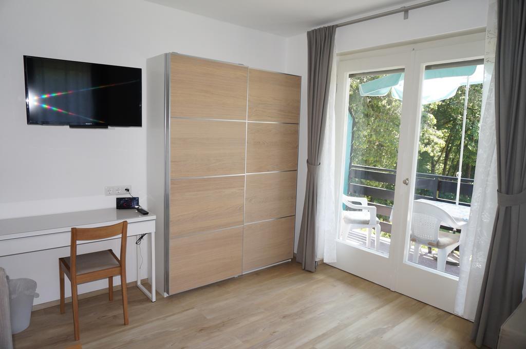 Haus Melanie Apartment Velden am Woerthersee Ngoại thất bức ảnh